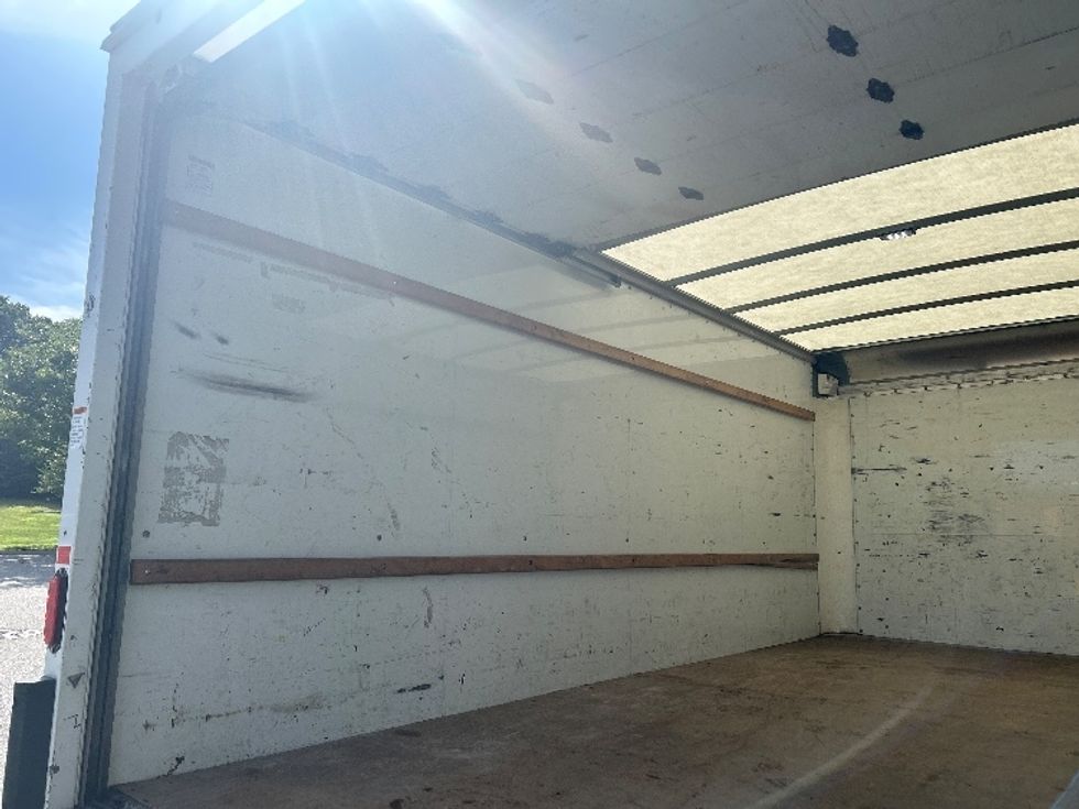 Light Duty Box Truck-Light and Medium Duty Trucks-GMC-2021-Savana G33903-Fitchburg-MA-81,555\n\t\tmiles-$ 28,250 - Image 11