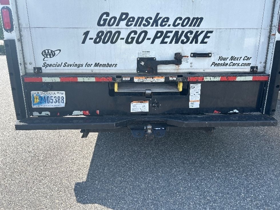 Light Duty Box Truck-Light and Medium Duty Trucks-GMC-2021-Savana G33903-Fitchburg-MA-81,555\n\t\tmiles-$ 28,250 - Image 26