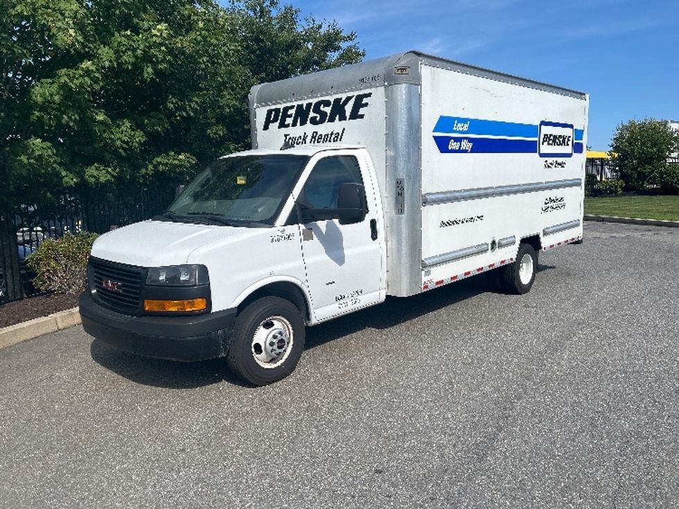 Light Duty Box Truck-Light and Medium Duty Trucks-GMC-2021-Savana G33903-Fitchburg-MA-81,555\n\t\tmiles-$ 28,250 - Image 3