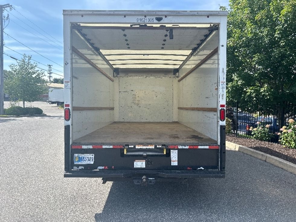 Light Duty Box Truck-Light and Medium Duty Trucks-GMC-2021-Savana G33903-Fitchburg-MA-81,555\n\t\tmiles-$ 28,250 - Image 8