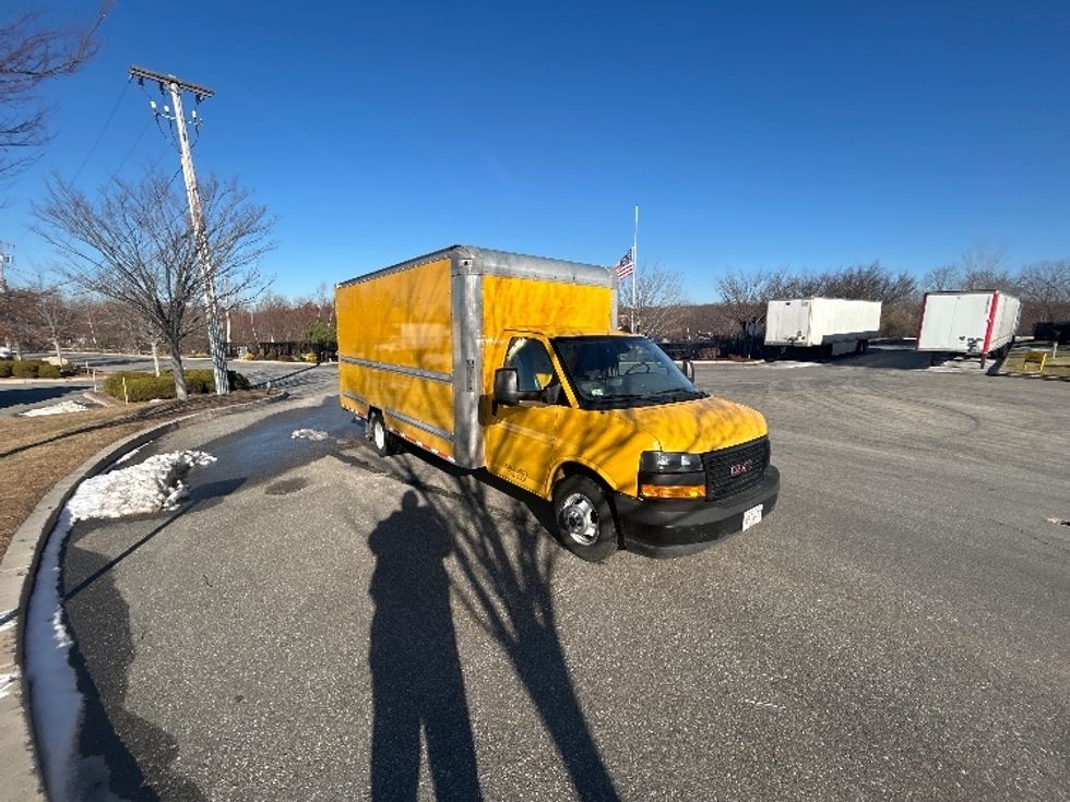 Light Duty Box Truck-Light and Medium Duty Trucks-GMC-2021-Savana G33903-Fitchburg-MA-86,804\n\t\tmiles-$ 26,500 - Image 1