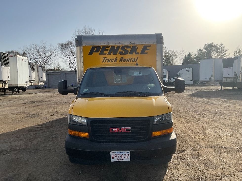 Light Duty Box Truck-Light and Medium Duty Trucks-GMC-2021-Savana G33903-Fitchburg-MA-86,804\n\t\tmiles-$ 26,500 - Image 2