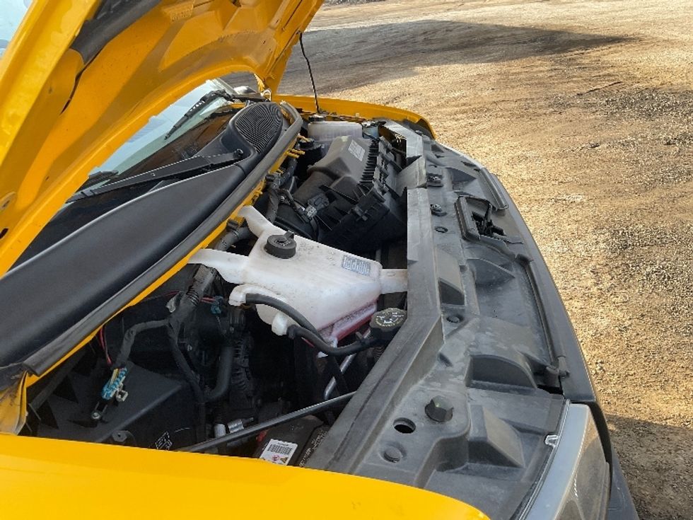 Light Duty Box Truck-Light and Medium Duty Trucks-GMC-2021-Savana G33903-Fitchburg-MA-86,804\n\t\tmiles-$ 26,500 - Image 23