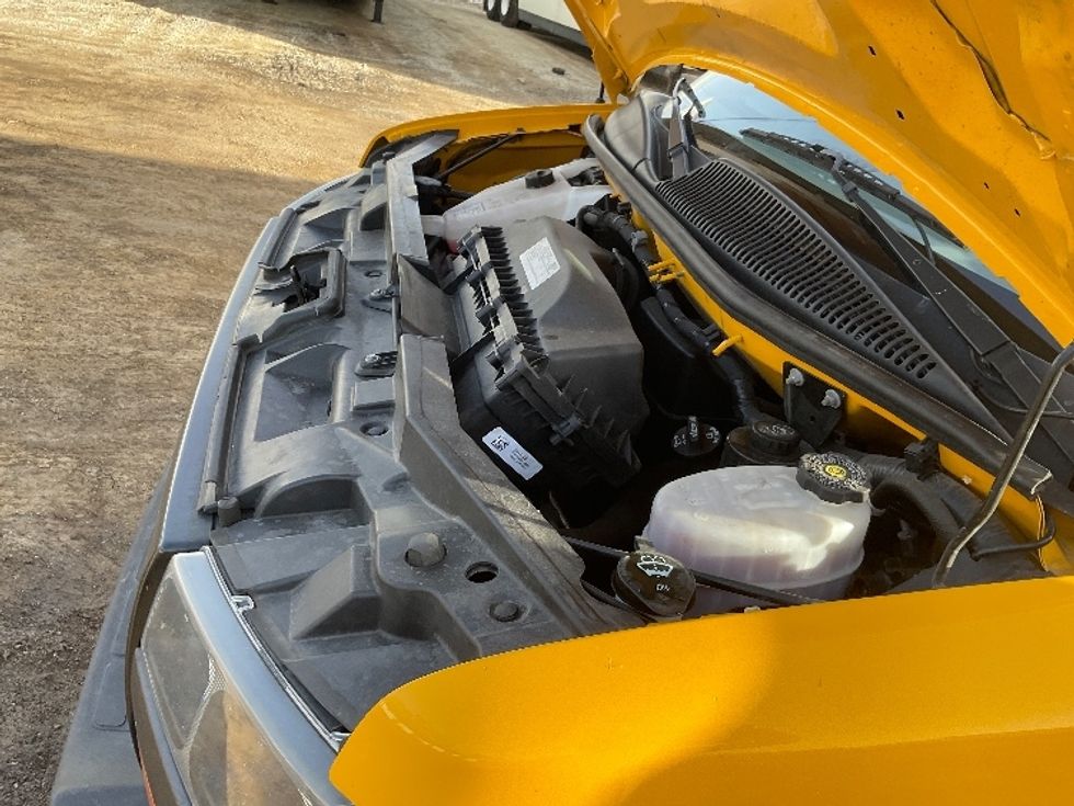 Light Duty Box Truck-Light and Medium Duty Trucks-GMC-2021-Savana G33903-Fitchburg-MA-86,804\n\t\tmiles-$ 26,500 - Image 24