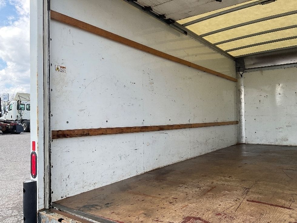 Light Duty Box Truck-Light and Medium Duty Trucks-GMC-2021-Savana G33903-Flint-MI-102,953\n\t\tmiles-$ 28,250 - Image 10