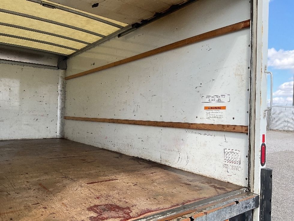 Light Duty Box Truck-Light and Medium Duty Trucks-GMC-2021-Savana G33903-Flint-MI-102,953\n\t\tmiles-$ 28,250 - Image 11