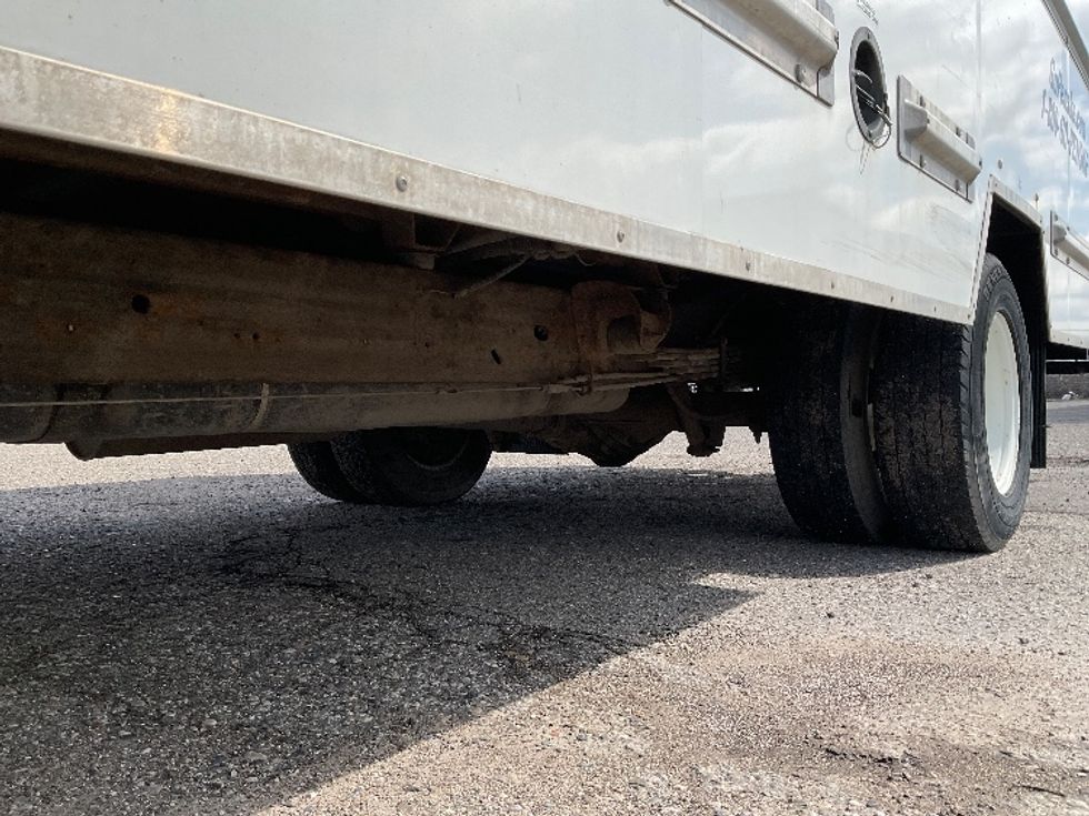 Light Duty Box Truck-Light and Medium Duty Trucks-GMC-2021-Savana G33903-Flint-MI-102,953\n\t\tmiles-$ 28,250 - Image 5