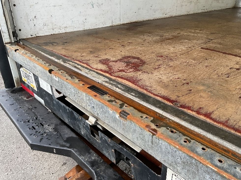 Light Duty Box Truck-Light and Medium Duty Trucks-GMC-2021-Savana G33903-Flint-MI-102,953\n\t\tmiles-$ 28,250 - Image 9