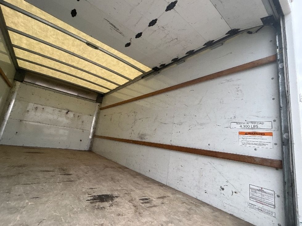 Light Duty Box Truck-Light and Medium Duty Trucks-GMC-2021-Savana G33903-Florence-SC-116,563\n\t\tmiles-$ 29,250 - Image 12