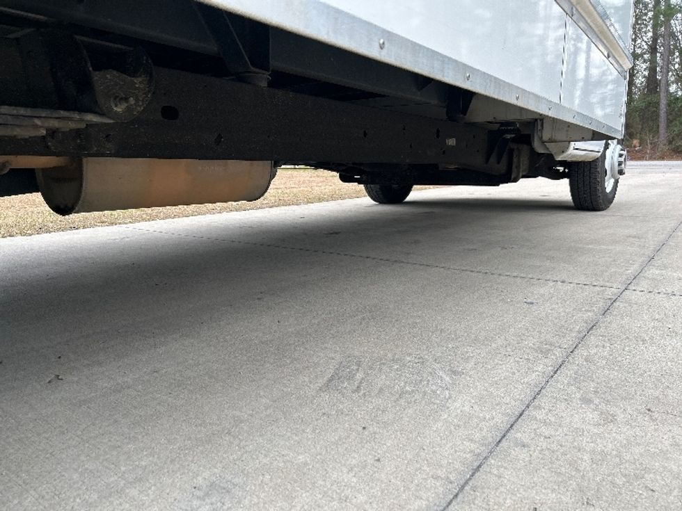 Light Duty Box Truck-Light and Medium Duty Trucks-GMC-2021-Savana G33903-Florence-SC-116,563\n\t\tmiles-$ 29,250 - Image 14