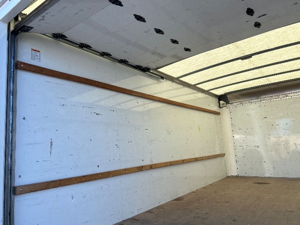 Light Duty Box Truck-Light and Medium Duty Trucks-GMC-2021-Savana G33903-Fontana-CA-101,270\n\t\tmiles-$ 30,500 - Image 10