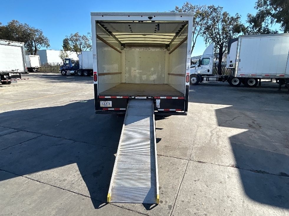 Light Duty Box Truck-Light and Medium Duty Trucks-GMC-2021-Savana G33903-Fontana-CA-101,270\n\t\tmiles-$ 30,500 - Image 9