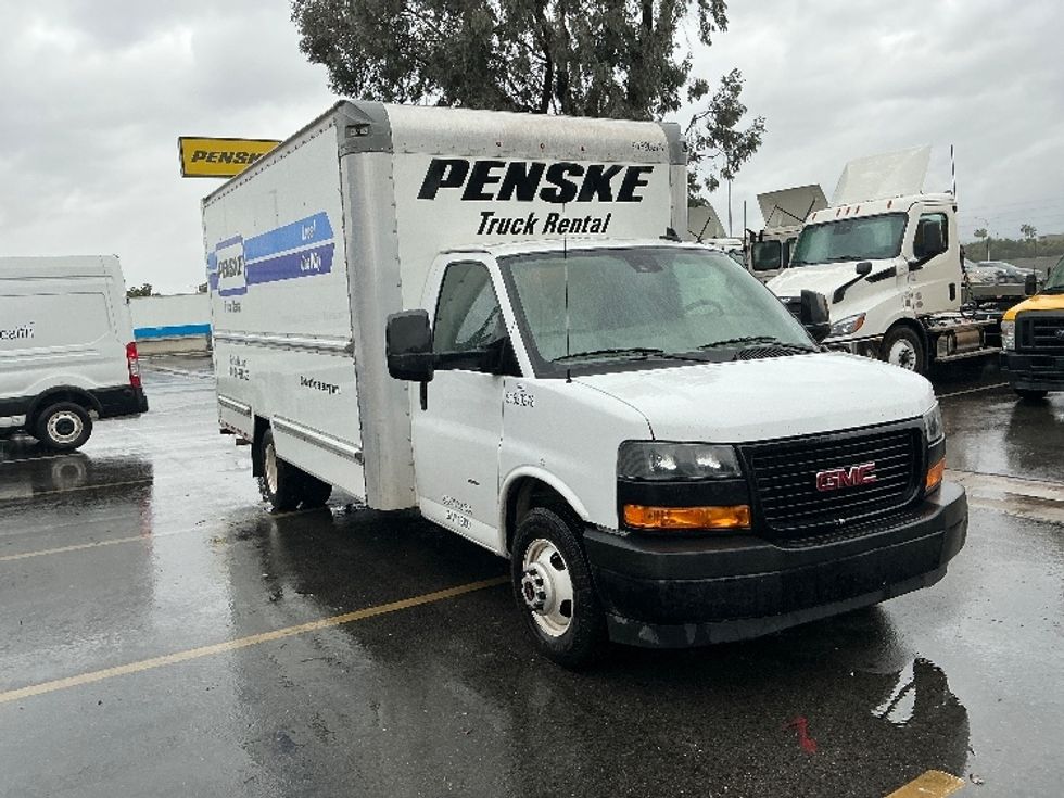 Light Duty Box Truck-Light and Medium Duty Trucks-GMC-2021-Savana G33903-Fontana-CA-102,047\n\t\tmiles-$ 30,500 - Image 1