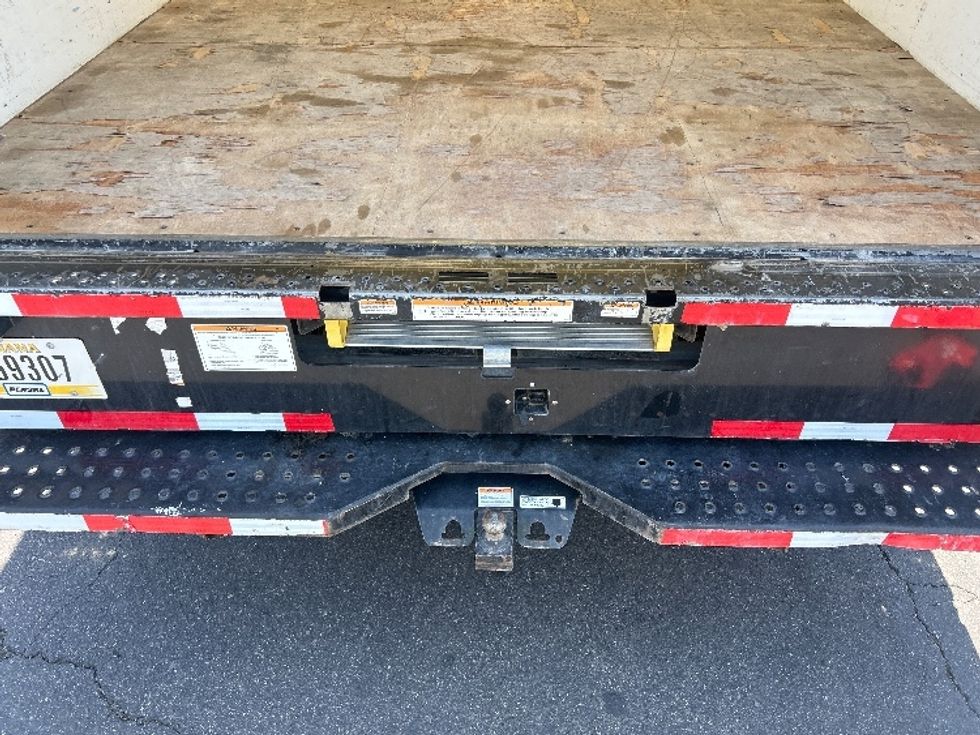 Light Duty Box Truck-Light and Medium Duty Trucks-GMC-2021-Savana G33903-Fontana-CA-105,372\n\t\tmiles-$ 23,500 - Image 10