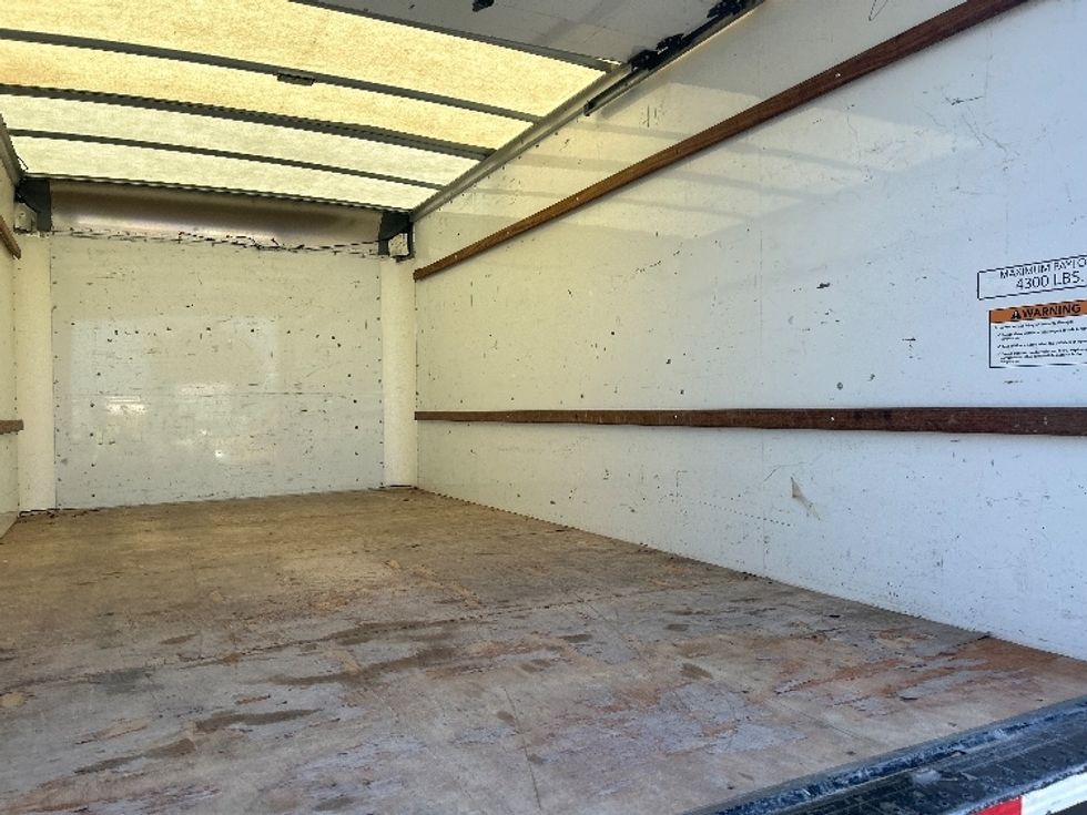 Light Duty Box Truck-Light and Medium Duty Trucks-GMC-2021-Savana G33903-Fontana-CA-105,372\n\t\tmiles-$ 23,500 - Image 12