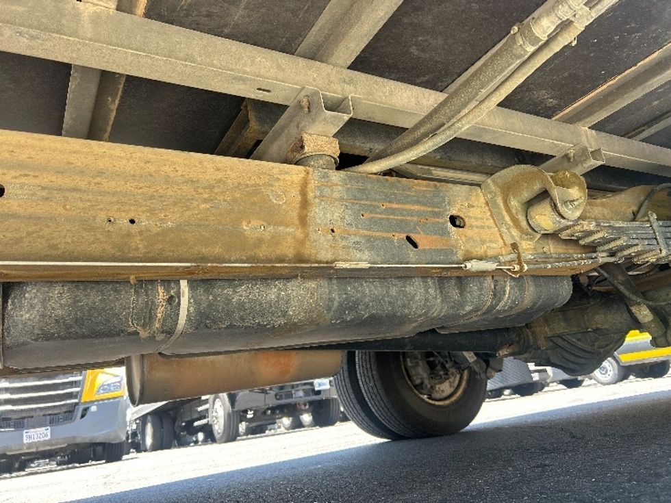 Light Duty Box Truck-Light and Medium Duty Trucks-GMC-2021-Savana G33903-Fontana-CA-105,372\n\t\tmiles-$ 23,500 - Image 5