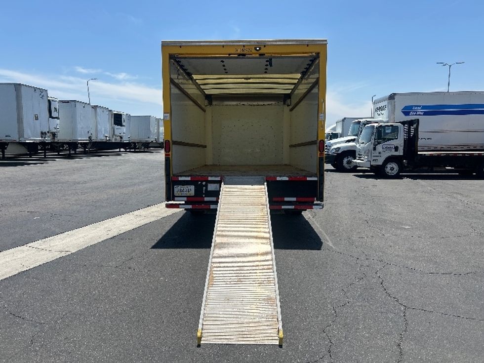 Light Duty Box Truck-Light and Medium Duty Trucks-GMC-2021-Savana G33903-Fontana-CA-105,372\n\t\tmiles-$ 23,500 - Image 9