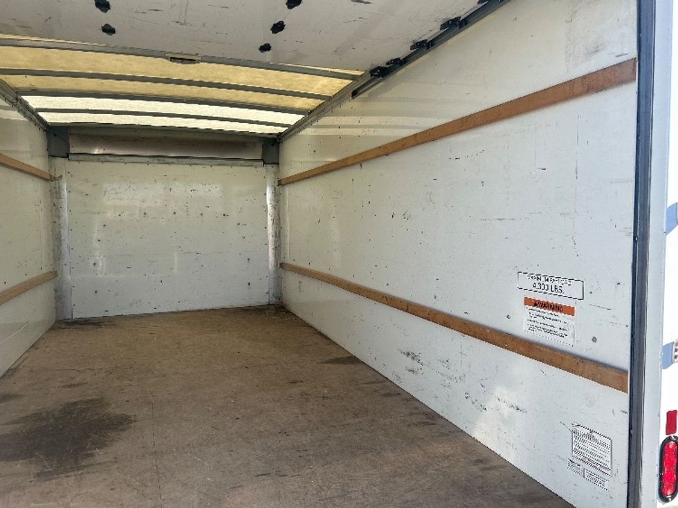 Light Duty Box Truck-Light and Medium Duty Trucks-GMC-2021-Savana G33903-Fontana-CA-108,916\n\t\tmiles-$ 29,750 - Image 12