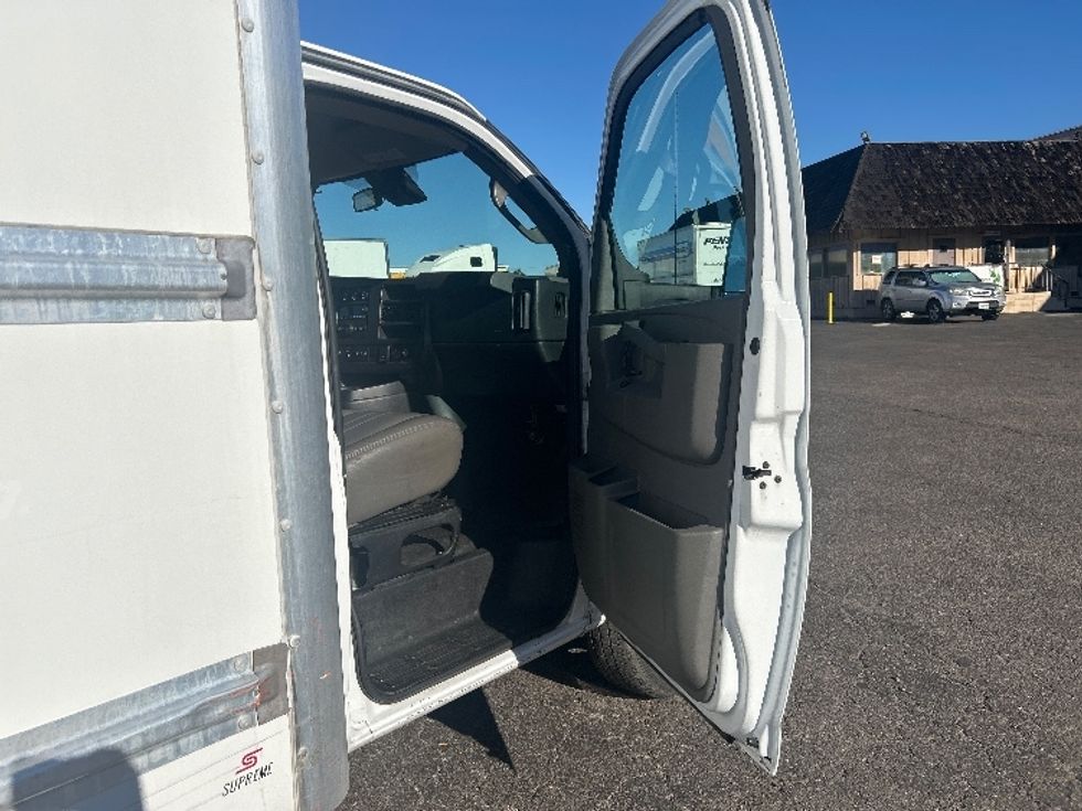 Light Duty Box Truck-Light and Medium Duty Trucks-GMC-2021-Savana G33903-Fontana-CA-108,916\n\t\tmiles-$ 29,750 - Image 20
