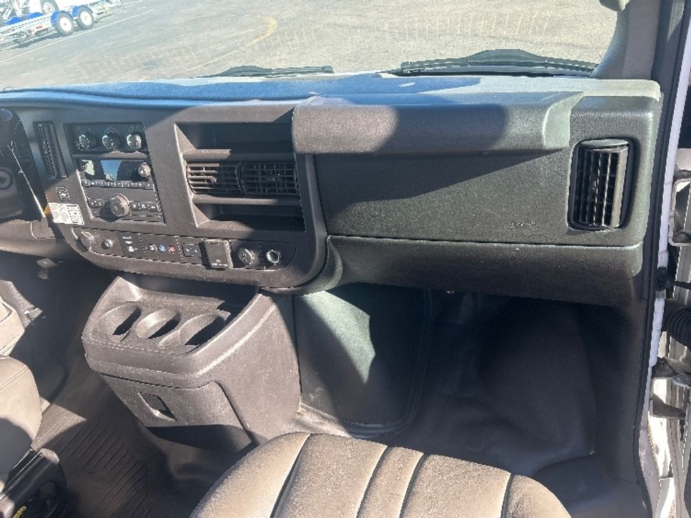 Light Duty Box Truck-Light and Medium Duty Trucks-GMC-2021-Savana G33903-Fontana-CA-108,916\n\t\tmiles-$ 29,750 - Image 21