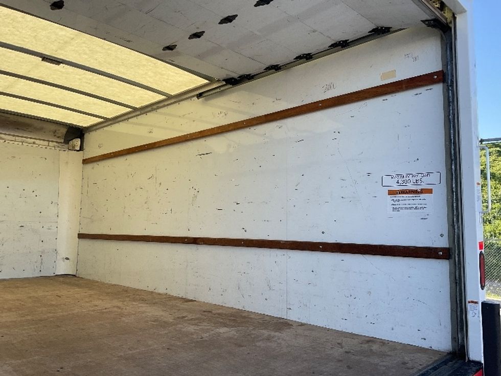 Light Duty Box Truck-Light and Medium Duty Trucks-GMC-2021-Savana G33903-Fontana-CA-110,308\n\t\tmiles-$ 29,500 - Image 12