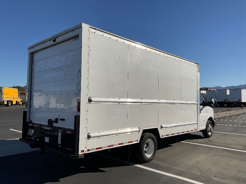 Light Duty Box Truck-Light and Medium Duty Trucks-GMC-2021-Savana G33903-Fontana-CA-110,308\n\t\tmiles-$ 29,500 - Image 13