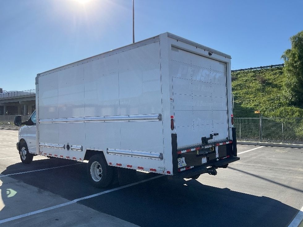 Light Duty Box Truck-Light and Medium Duty Trucks-GMC-2021-Savana G33903-Fontana-CA-110,308\n\t\tmiles-$ 29,500 - Image 6