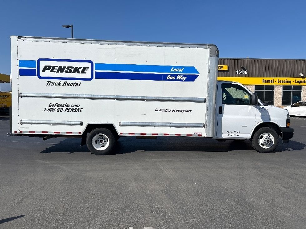 Light Duty Box Truck-Light and Medium Duty Trucks-GMC-2021-Savana G33903-Fontana-CA-114,879\n\t\tmiles-$ 27,500 - Image 15