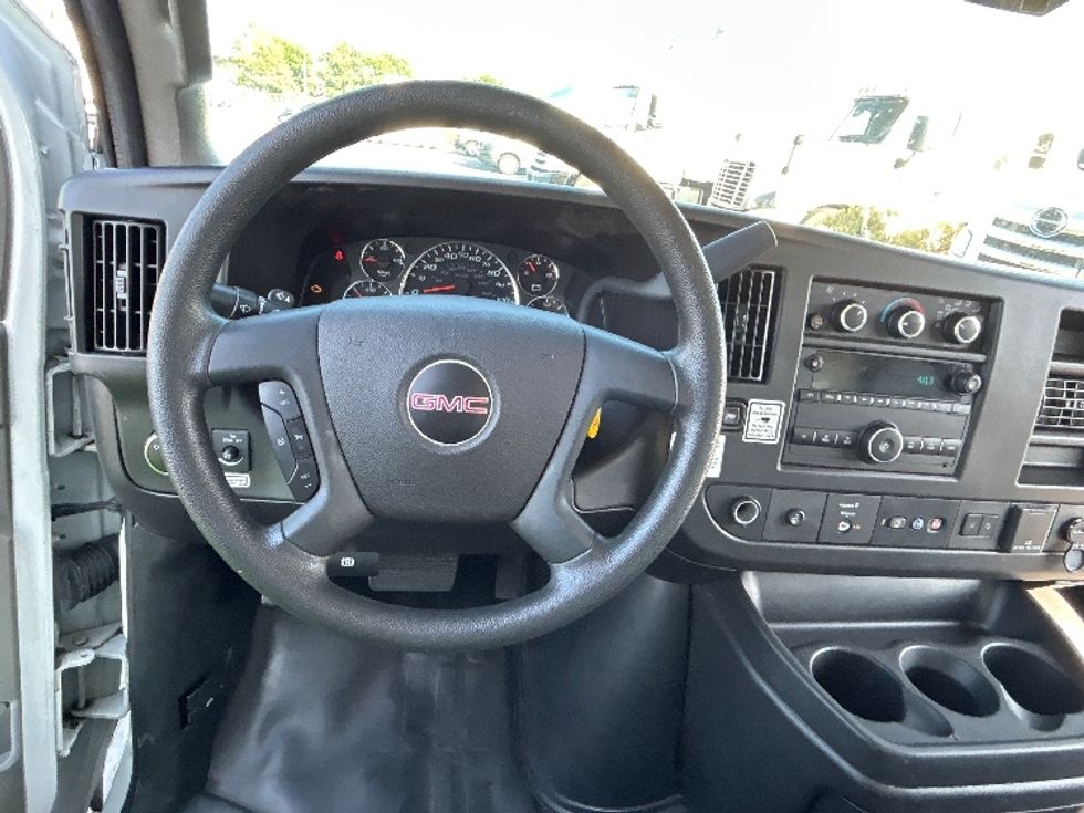 Light Duty Box Truck-Light and Medium Duty Trucks-GMC-2021-Savana G33903-Fontana-CA-114,879\n\t\tmiles-$ 27,500 - Image 18