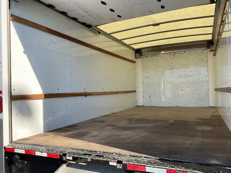 Light Duty Box Truck-Light and Medium Duty Trucks-GMC-2021-Savana G33903-Fontana-CA-115,016\n\t\tmiles-$ 29,000 - Image 11