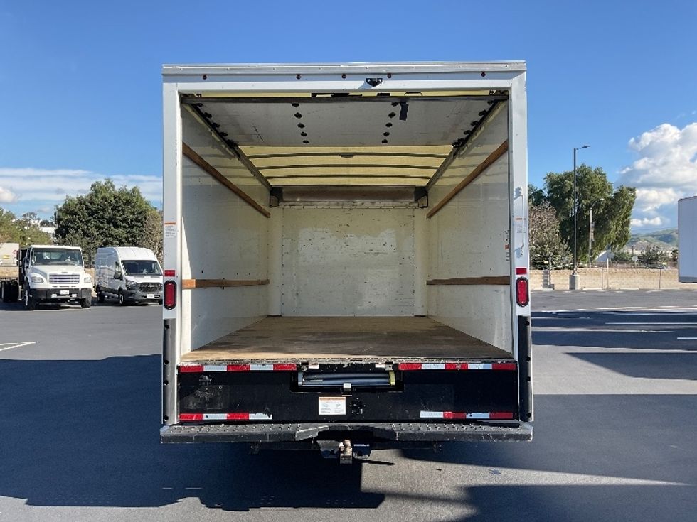 Light Duty Box Truck-Light and Medium Duty Trucks-GMC-2021-Savana G33903-Fontana-CA-115,016\n\t\tmiles-$ 29,000 - Image 8