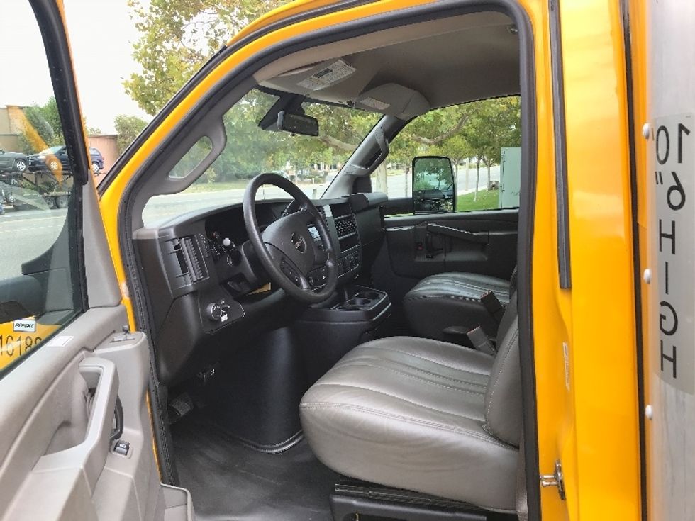 Light Duty Box Truck-Light and Medium Duty Trucks-GMC-2021-Savana G33903-Fontana-CA-115,109\n\t\tmiles-$ 23,750 - Image 16