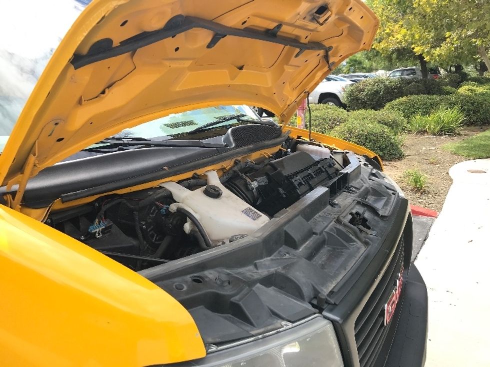 Light Duty Box Truck-Light and Medium Duty Trucks-GMC-2021-Savana G33903-Fontana-CA-115,109\n\t\tmiles-$ 23,750 - Image 23