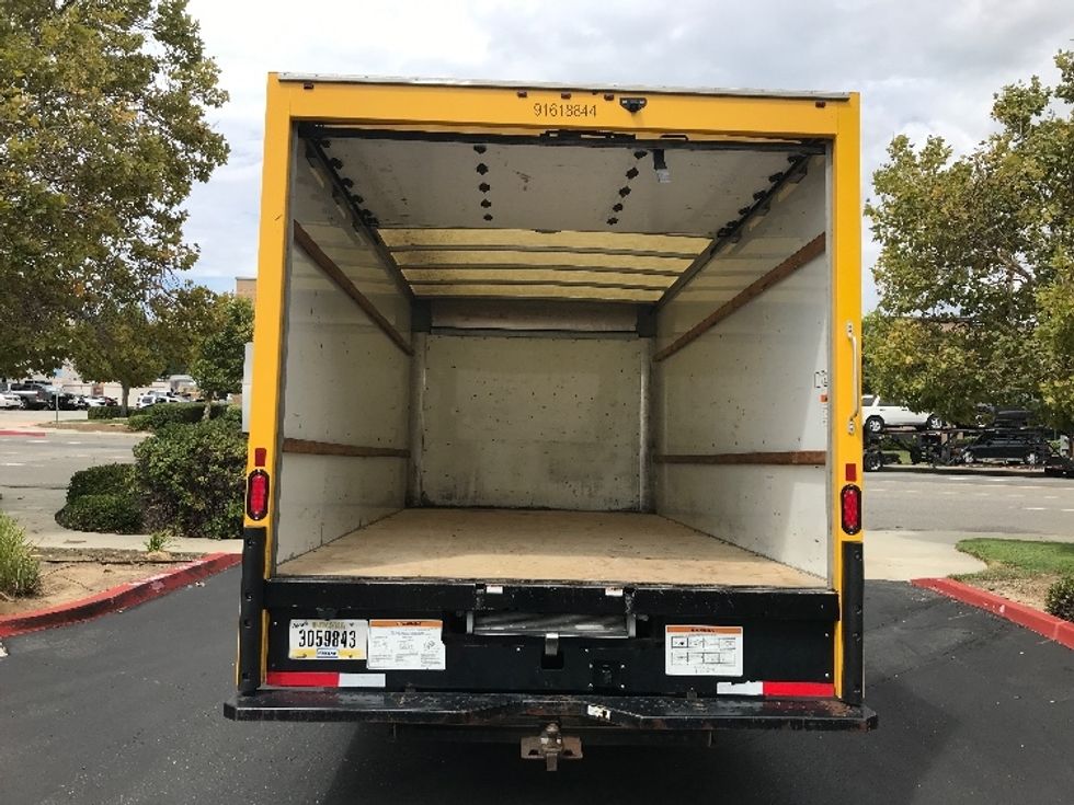Light Duty Box Truck-Light and Medium Duty Trucks-GMC-2021-Savana G33903-Fontana-CA-115,109\n\t\tmiles-$ 23,750 - Image 8