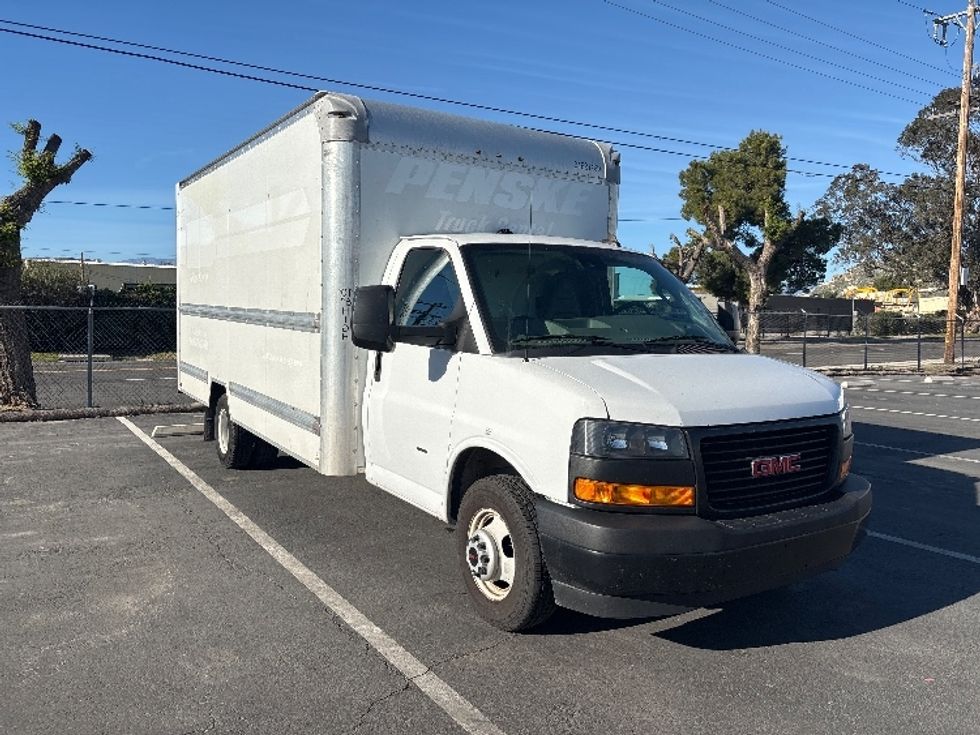 Light Duty Box Truck-Light and Medium Duty Trucks-GMC-2021-Savana G33903-Fontana-CA-118,080\n\t\tmiles-$ 28,500 - Image 1