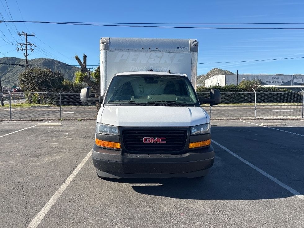 Light Duty Box Truck-Light and Medium Duty Trucks-GMC-2021-Savana G33903-Fontana-CA-118,080\n\t\tmiles-$ 28,500 - Image 2
