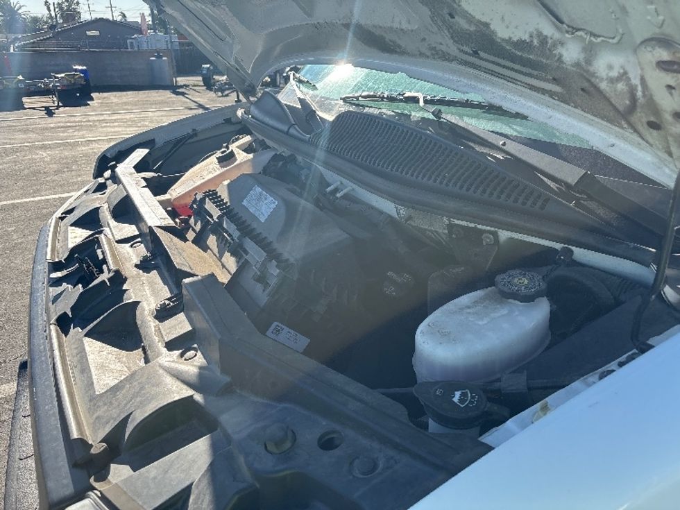 Light Duty Box Truck-Light and Medium Duty Trucks-GMC-2021-Savana G33903-Fontana-CA-118,080\n\t\tmiles-$ 28,500 - Image 22