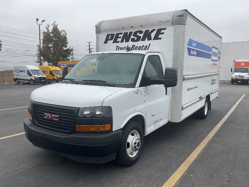 Light Duty Box Truck-Light and Medium Duty Trucks-GMC-2021-Savana G33903-Fontana-CA-70,339\n\t\tmiles-$ 34,000 - Image 3