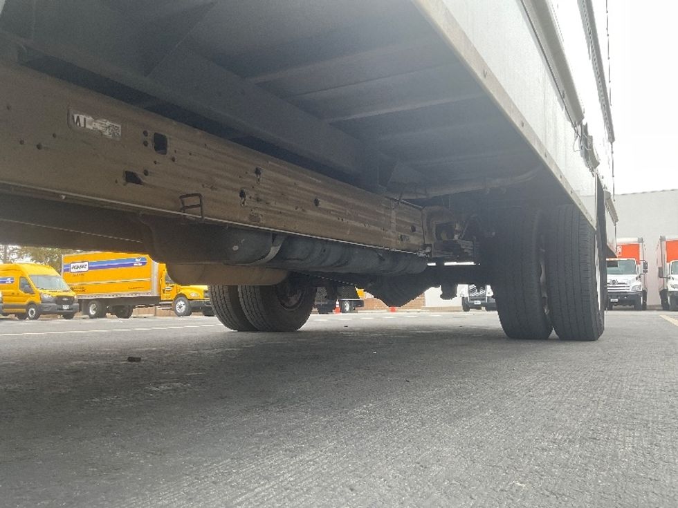 Light Duty Box Truck-Light and Medium Duty Trucks-GMC-2021-Savana G33903-Fontana-CA-70,339\n\t\tmiles-$ 34,000 - Image 5