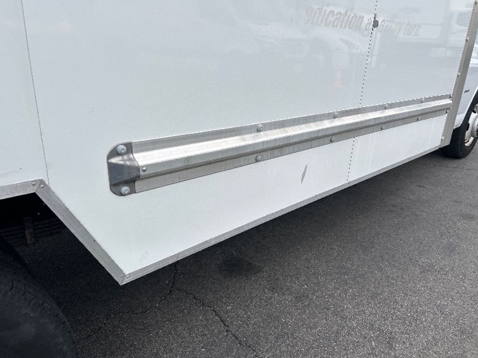 Light Duty Box Truck-Light and Medium Duty Trucks-GMC-2021-Savana G33903-Fontana-CA-73,803\n\t\tmiles-$ 33,500 - Image 14