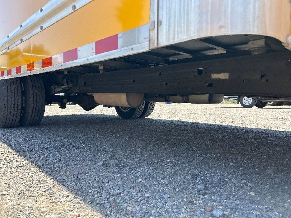 Light Duty Box Truck-Light and Medium Duty Trucks-GMC-2021-Savana G33903-Fontana-CA-75,616\n\t\tmiles-$ 29,000 - Image 14