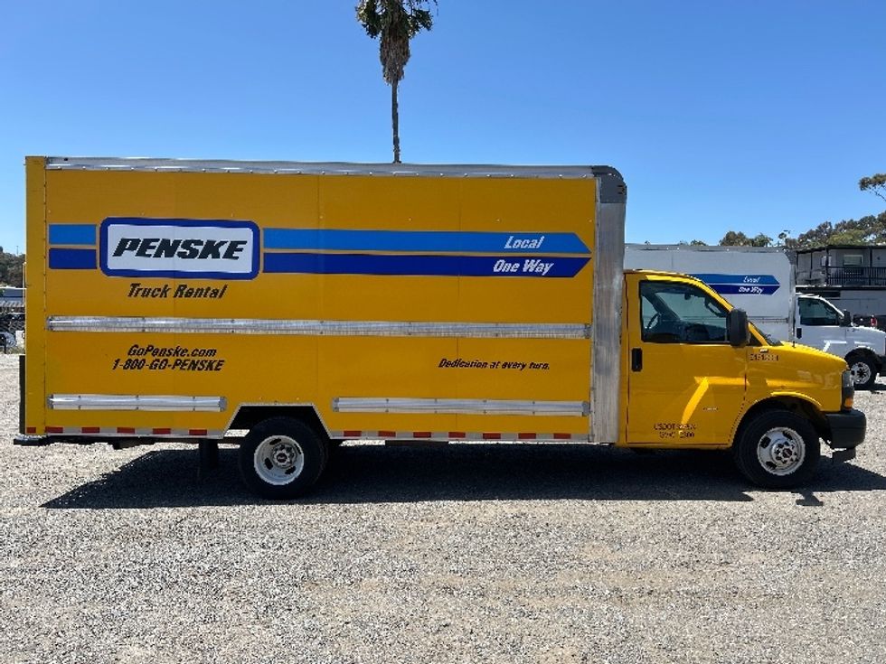 Light Duty Box Truck-Light and Medium Duty Trucks-GMC-2021-Savana G33903-Fontana-CA-75,616\n\t\tmiles-$ 29,000 - Image 15