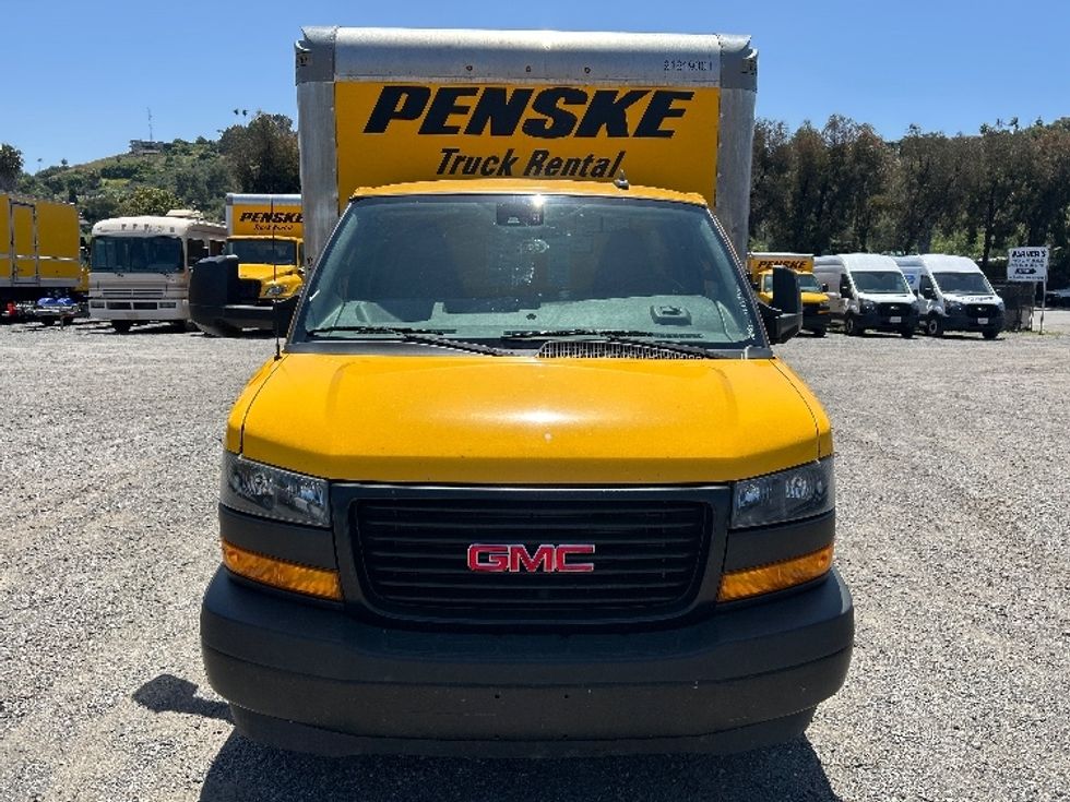 Light Duty Box Truck-Light and Medium Duty Trucks-GMC-2021-Savana G33903-Fontana-CA-75,616\n\t\tmiles-$ 29,000 - Image 2