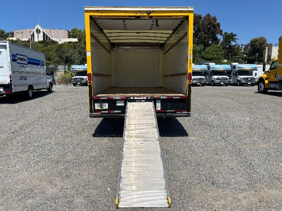 Light Duty Box Truck-Light and Medium Duty Trucks-GMC-2021-Savana G33903-Fontana-CA-75,616\n\t\tmiles-$ 29,000 - Image 9