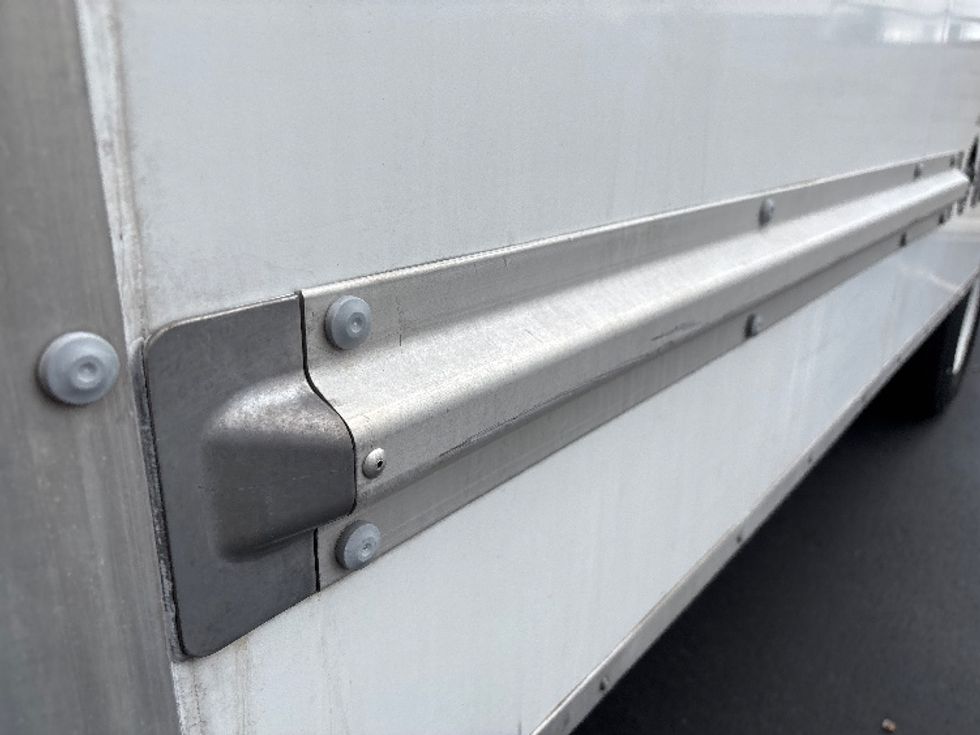 Light Duty Box Truck-Light and Medium Duty Trucks-GMC-2021-Savana G33903-Fontana-CA-78,034\n\t\tmiles-$ 32,500 - Image 25