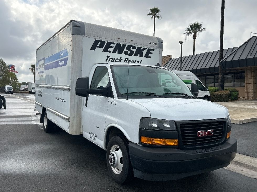 Light Duty Box Truck-Light and Medium Duty Trucks-GMC-2021-Savana G33903-Fontana-CA-83,200\n\t\tmiles-$ 27,250 - Image 1