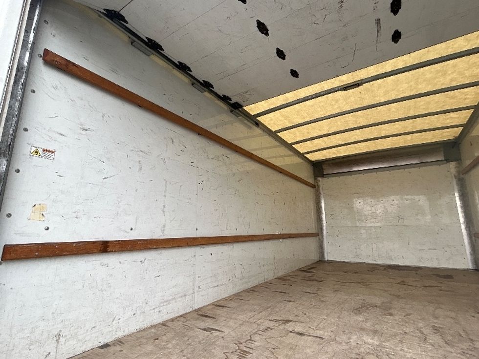 Light Duty Box Truck-Light and Medium Duty Trucks-GMC-2021-Savana G33903-Fontana-CA-83,200\n\t\tmiles-$ 27,250 - Image 11
