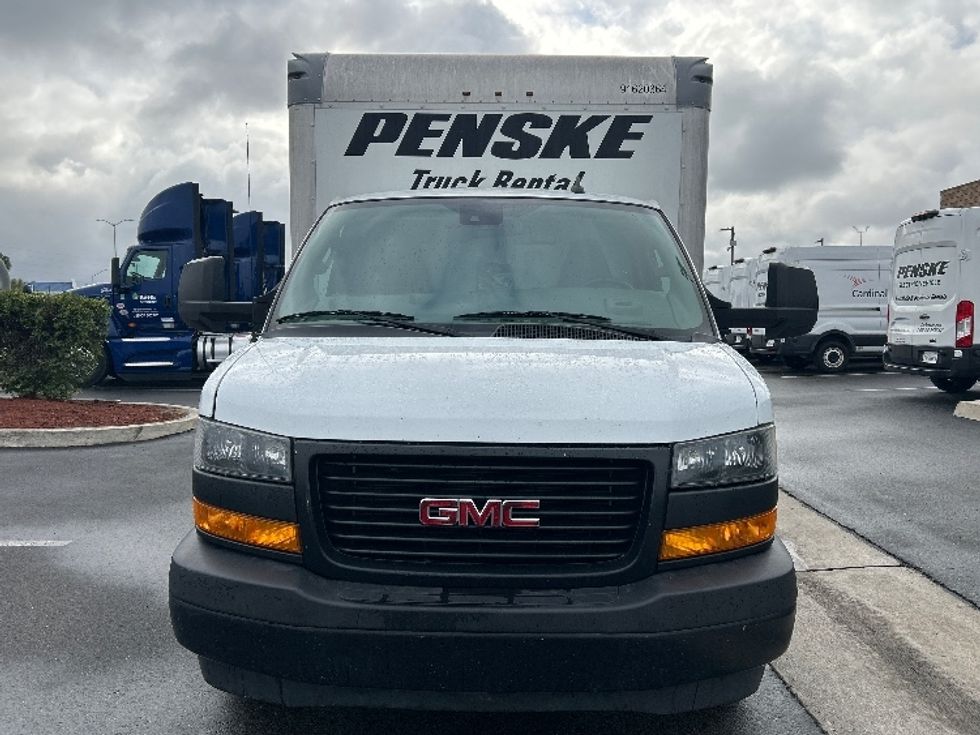 Light Duty Box Truck-Light and Medium Duty Trucks-GMC-2021-Savana G33903-Fontana-CA-83,200\n\t\tmiles-$ 27,250 - Image 2