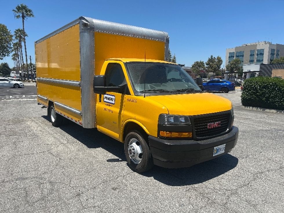 Light Duty Box Truck-Light and Medium Duty Trucks-GMC-2021-Savana G33903-Fontana-CA-88,076\n\t\tmiles-$ 29,000 - Image 1