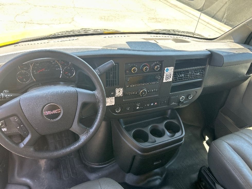 Light Duty Box Truck-Light and Medium Duty Trucks-GMC-2021-Savana G33903-Fontana-CA-88,076\n\t\tmiles-$ 29,000 - Image 18